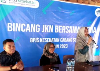 Kepala BPJS Cabang Solok, Neri Eka Putri saat menjelaskan terkait capaian kepesertaan di daerah Kabupaten Solok.(Ist)