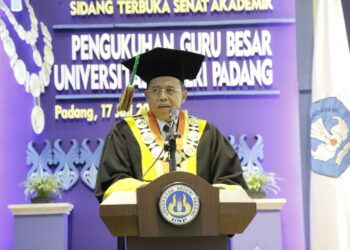 Rektor UNP, Prof Ganefri, Ph.D