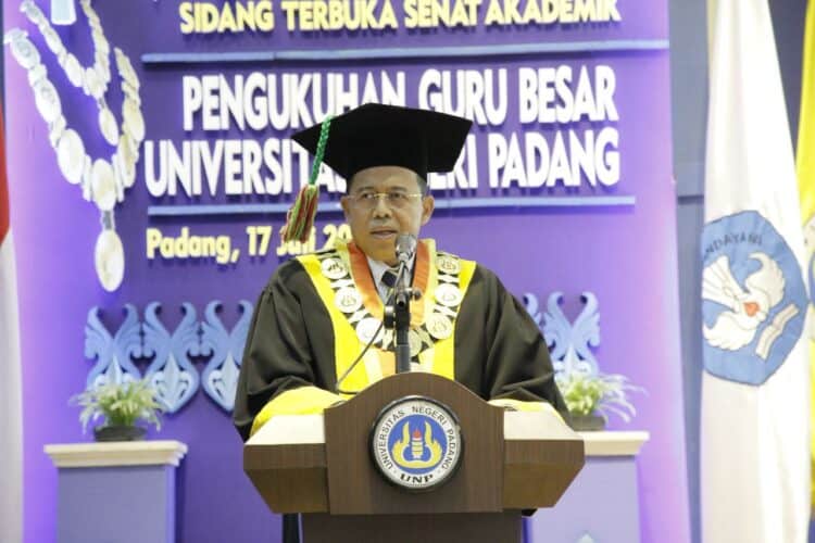 Rektor UNP, Prof Ganefri, Ph.D