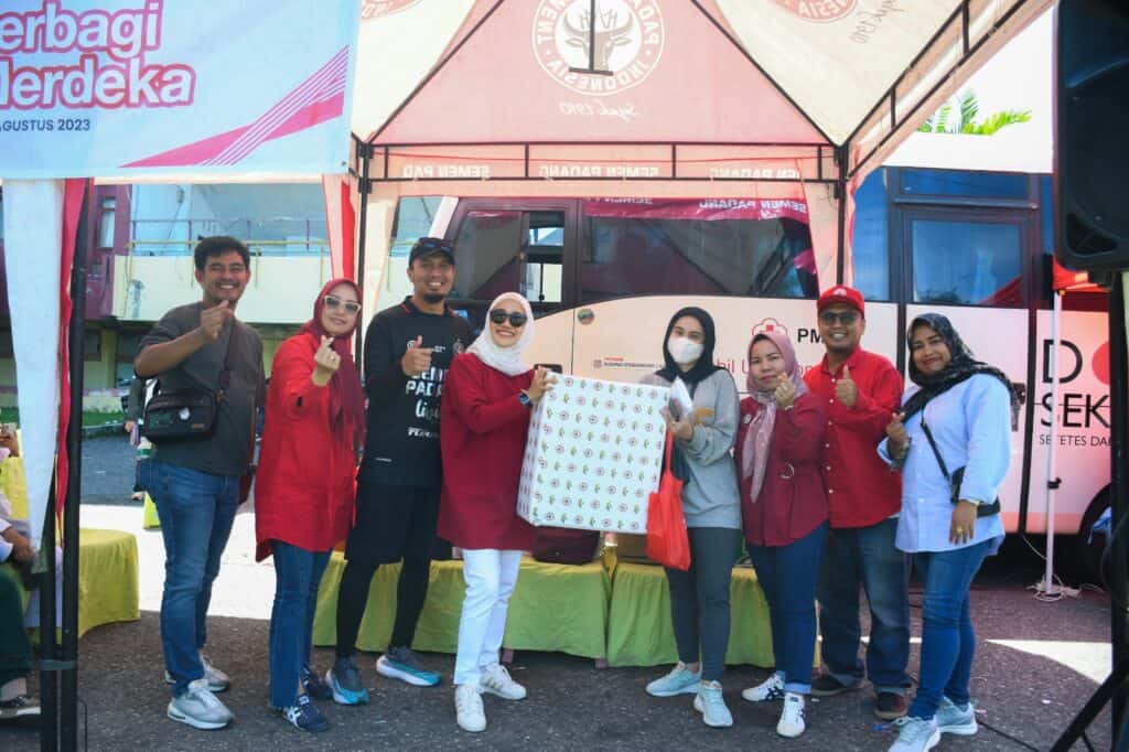 Semen Padang Gelar Donor Darah di GOR H Agus Salim