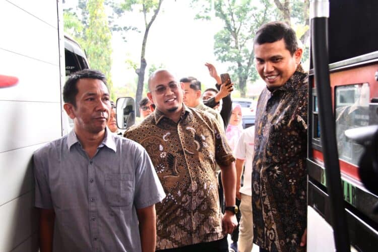 Andre Rosiade dan Pertamina Tinjau SPBU di Sumbar usai Antrean dan Kelangkaan Solar