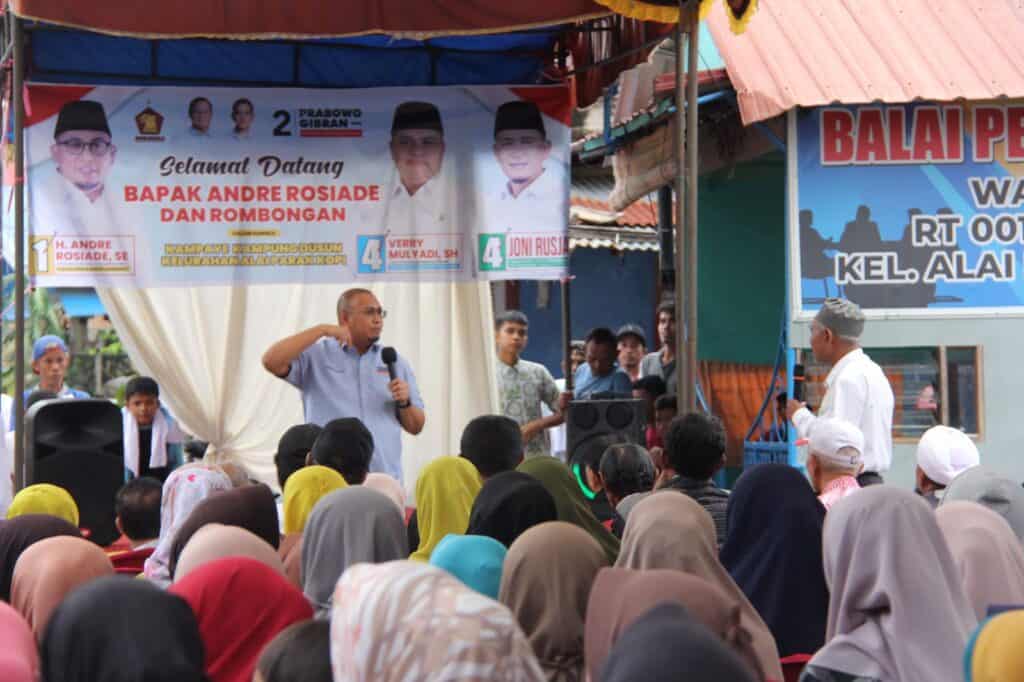 Kampanye di Padang, Andre Rosiade Yakinkan Warga Pilih Prabowo-Gibran
