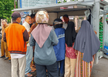 Gerakan Pangan Murah di Masjid Agung Kota Solok