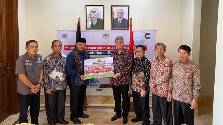 Penyerahan Donasi Kota Solok untuk Palestina