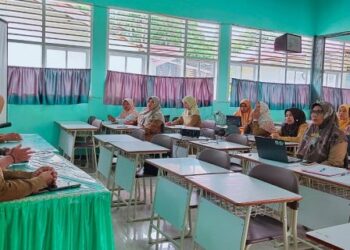 Pembinaan Sekolah Adiwiyata oleh Dinas Lingkungan Hidup Kota Solok.(Ist)