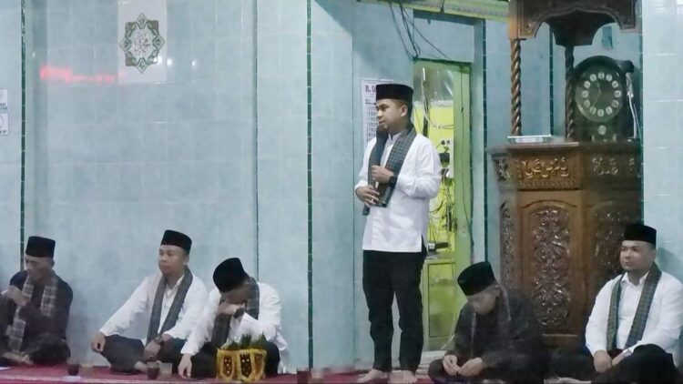 Wakil Wali Kota Solok, Dr. Ramadhani Kirana Putra membuka Arisan Pangguang Pidato Adat se-Kota Solok.(Prokomp)