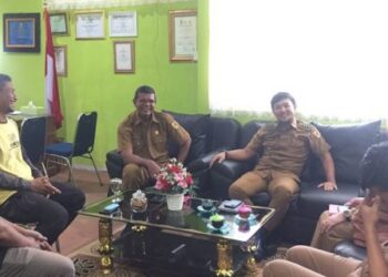 Koordinasi Camat di Kota Solok terkait penanganan sampah kompleks perumahan.(Ist)