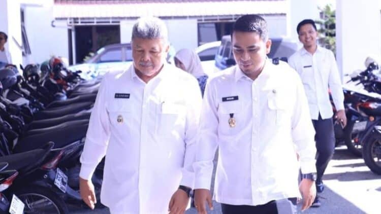 Wali Kota Solok, H. Zul Elfian Umar dan Wakil Wali Kota, Dr. Ramadhani Kirana Putra.(Prokomp)