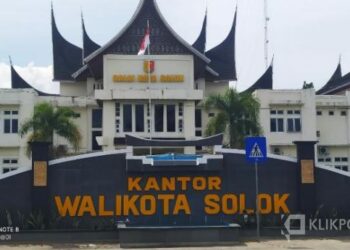 Kantor Balai Kota Solok.(Klikpositif/Syafriadi)