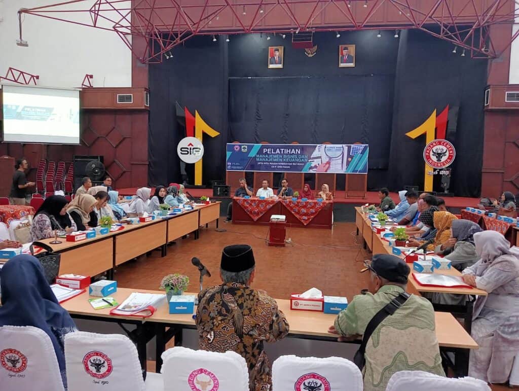 Semen Padang-Unidha Gelar Pelatihan Manajemen Bisnis dan Keuangan