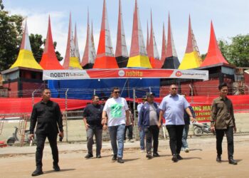 Cek Perbaikan Kandang Semen Padang FC, Andre Rosiade: Agus Salim Bisa Dipakai Lawan Persis Solo