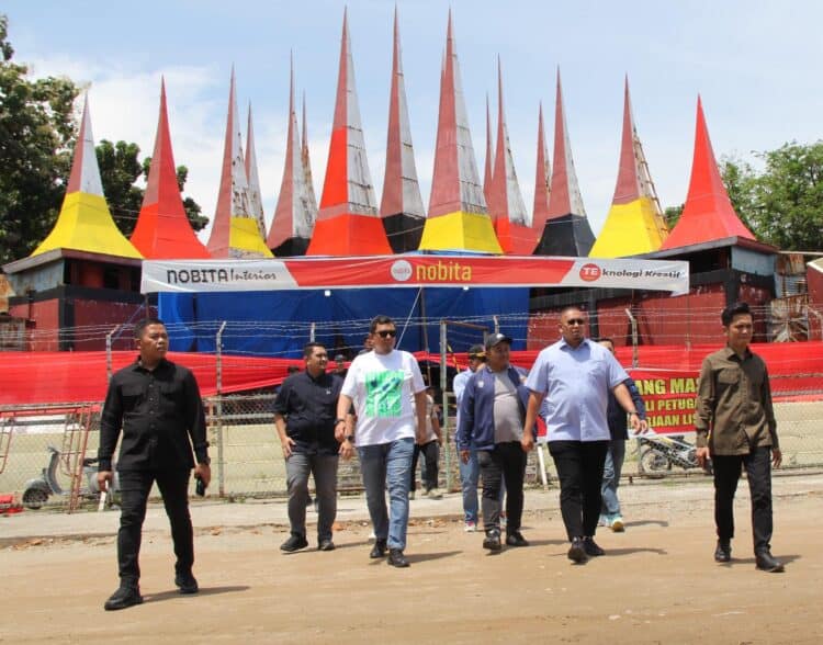 Cek Perbaikan Kandang Semen Padang FC, Andre Rosiade: Agus Salim Bisa Dipakai Lawan Persis Solo