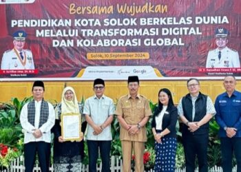 Peluncuran pelatihan coding dan sosialisasi beasiswa bagi pelajar Kota Solok dari Google dan Poetra Sampoerna Foundation di Gedung Kubuang Tigo Baleh.(Ist)