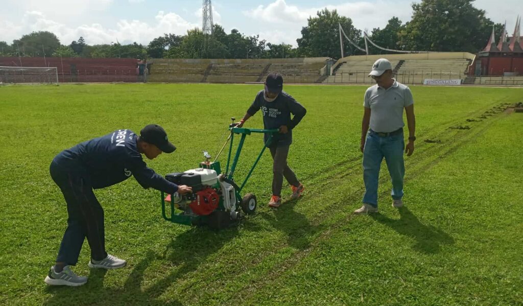 Proses renovasi Stadion H Agus Salim Padang