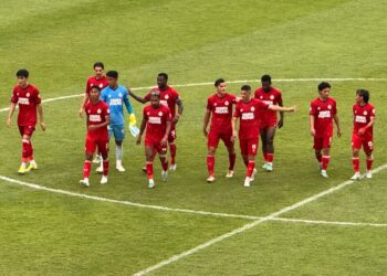 Skuad Semen Padang FC usai laga melawan Persis Solo