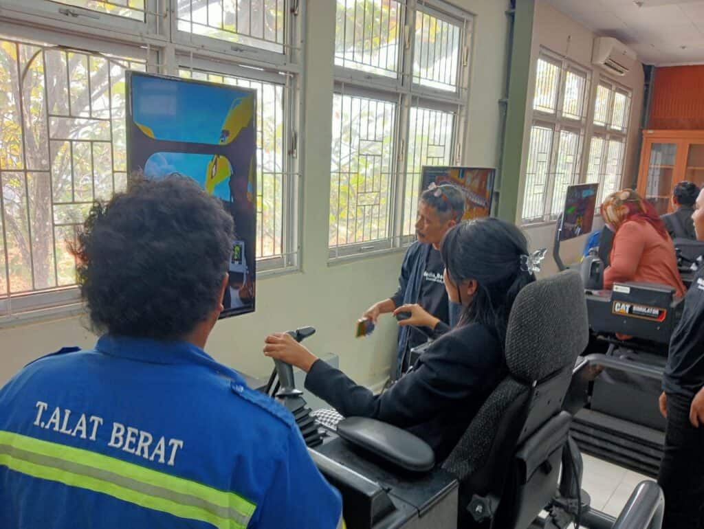 Lebih Dekat dengan Pendidikan Vokasi, 20 Peserta Media Bootcamp Konsorsium PTV Sumbar Kunjungi TEFA UNP dan PNP.