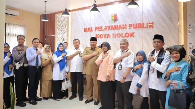 Soft launching Mall Pelayanan Publik Kota Solok di kantor DPMPTSP.(Ist)