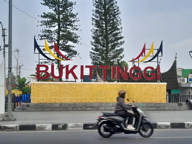 Survei Polstra, Erman Safar dan Ramlan Nurmatias Kejar-kejaran di Pilkada Bukittinggi