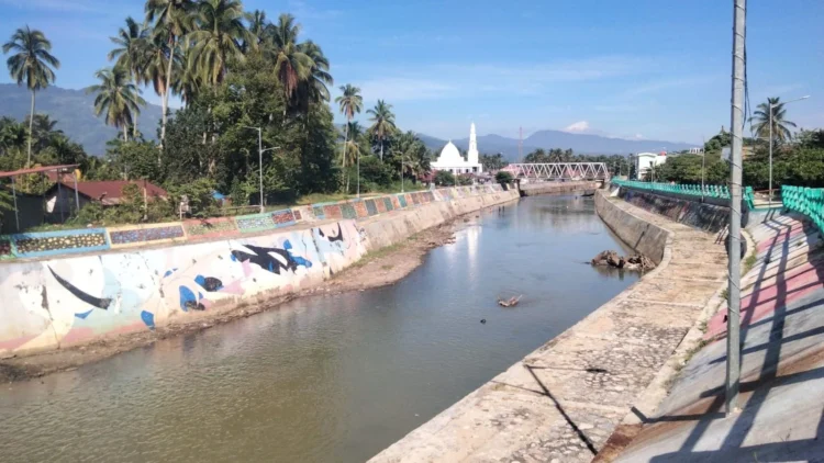 Aliran Batang Lembang Kota Solok terlihat bersih dari sampah.(Ist)