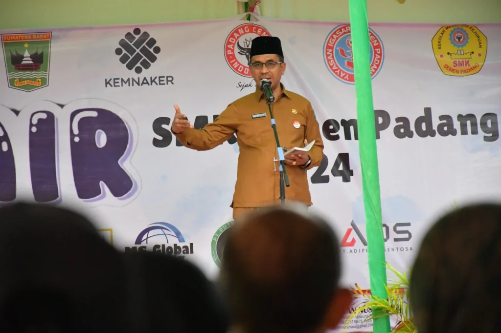 SMK Semen Padang Gelar Job Fair 2024, 19 Perusahaan Dukung Serapan Tenaga Kerja