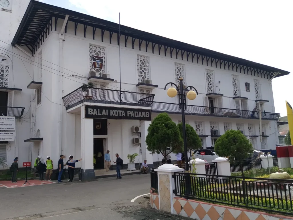 Gedung Balai Kota Lama Kota Padang