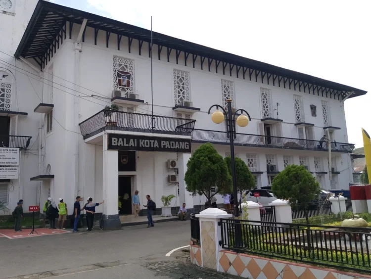 Gedung Balai Kota Lama Kota Padang