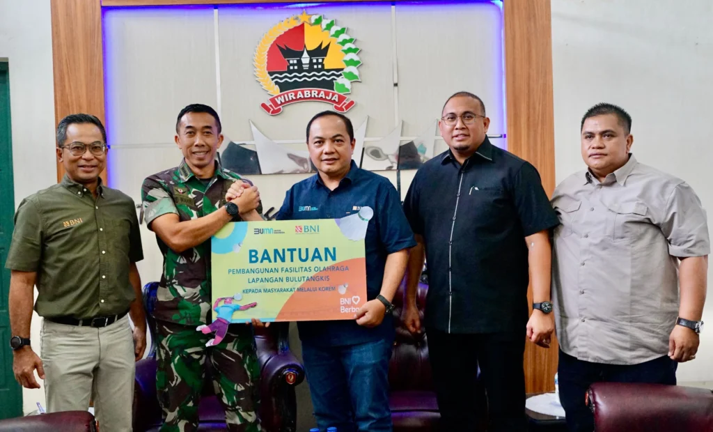 Andre Rosiade Gandeng BNI Bangun Lapangan Bulu Tangkis Makorem 032/Wirabraja Sumbar