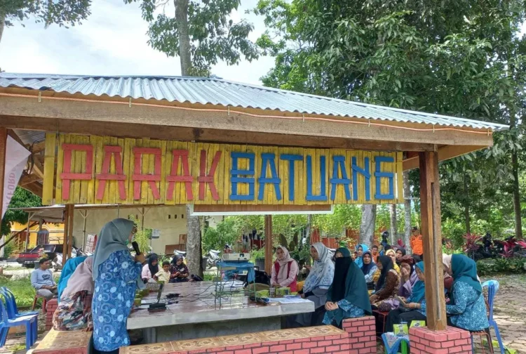 Tim Pokja IV TP-PKK Kota Solok melakukan pembinaan kader di Kelurahan KTK.(Ist)