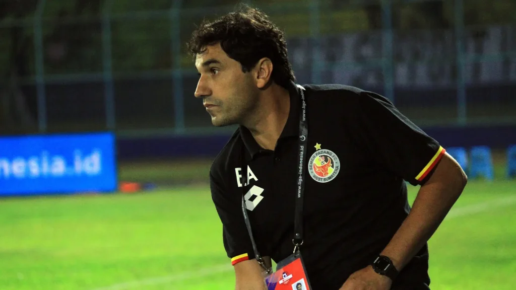 Pelatih Semen Padang FC, Eduardo Almeida