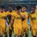 Selebrasi pemain Semen Padang FC, Ryohei Michibuchi usai membobol gawang Madura United