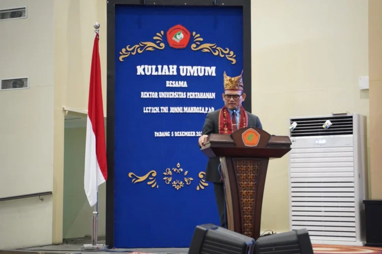 Kuliah Umum di PNP Rektor Universitas Pertahanan: Pendidikan dan Karakter Penentu Masa Depan Indonesia