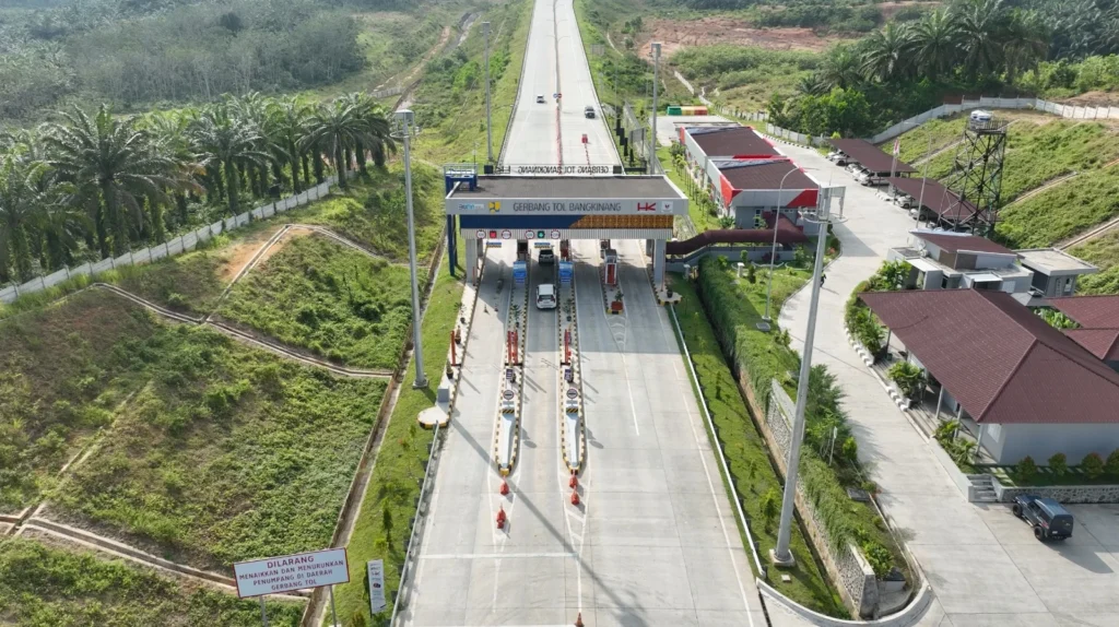 Gerbang tol Pekanbaru-Koto Kampar