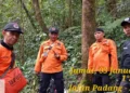 Tim Reaksi Cepat BPBD Kabupaten Solok melakukan penyisiran untuk mencari keberadaan survivor.(Ist)