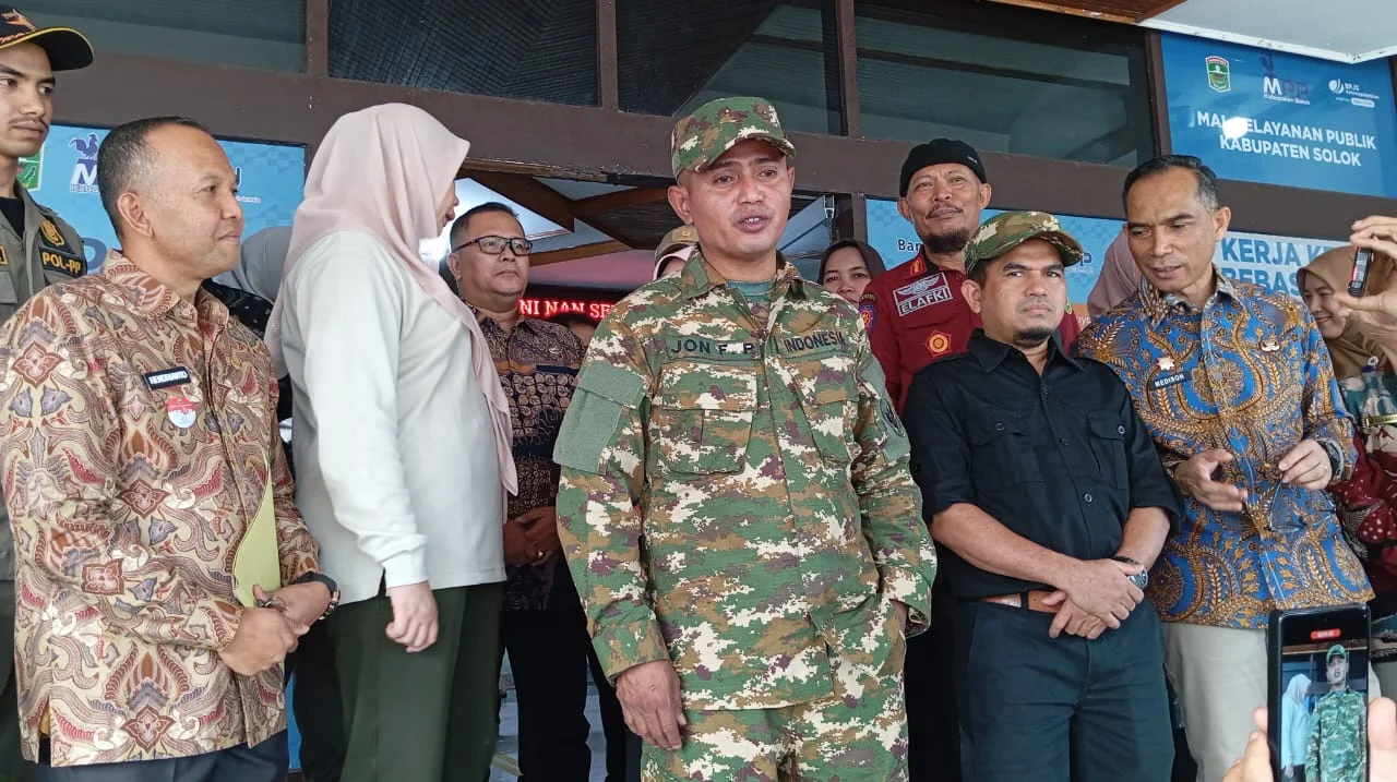 Tinjau Layanan MPP Kabupaten Solok, Bupati Jon Pandu : Cepat dan Memudahkan Masyarakat