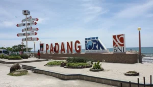 Landmark Kota Padang di Pantai Padang