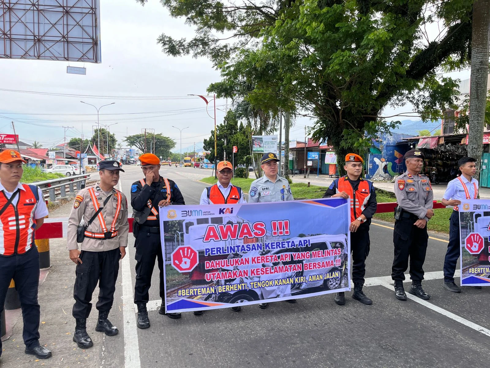 Jasa Raharja dan Instansi Terkait Lakukan Sosialisasi Keselamatan dan Peraturan di Perlintasan Sebidang