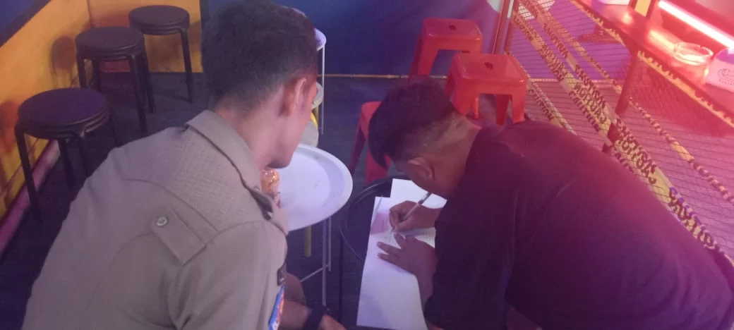 Satpol PP Payakumbuh Batasi Operasional Kafe dan Karaoke hingga Pukul 12 Malam