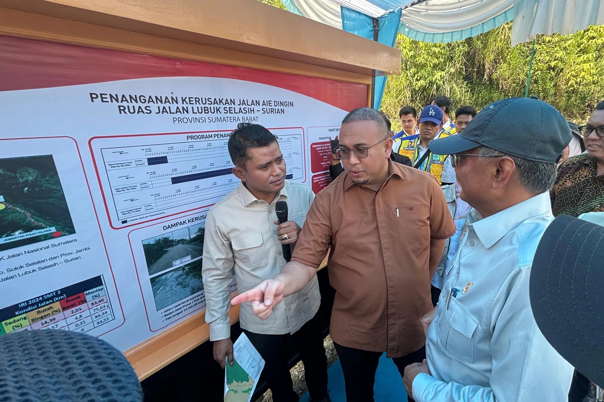 Bersama Menteri PU Tinjau Rencana Perbaikan Jalan Air Dingin, Andre Rosiade: Kita Sepakat Bikin Jalan Baru