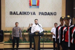 Wako Padang Lepas 11 Paskibraka Kota Padang Ikuti Seleksi Tingkat Provinsi
