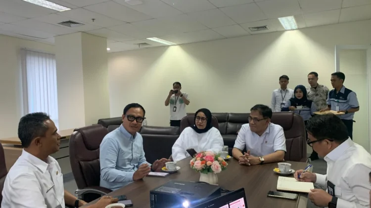 Pertemuan Bupati Mentawai, Rinto Wardana dengan Kepala BP Taskin, Budiman Sujatmiko