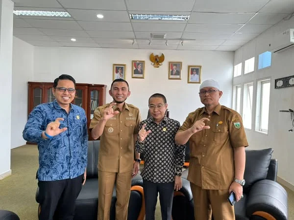 Perkuat Keterbukaan Informasi Publik, KI Sumbar Kunjungi Padang Panjang