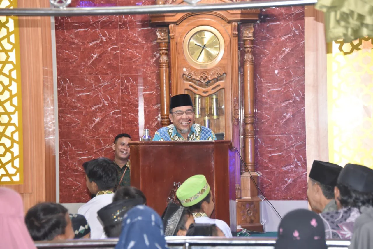 Tausiyah Maulid Nabi di Kampung Kalawi, Wawako Padang Ingatkan Umat Senantiasa Mencintai Rasulullah