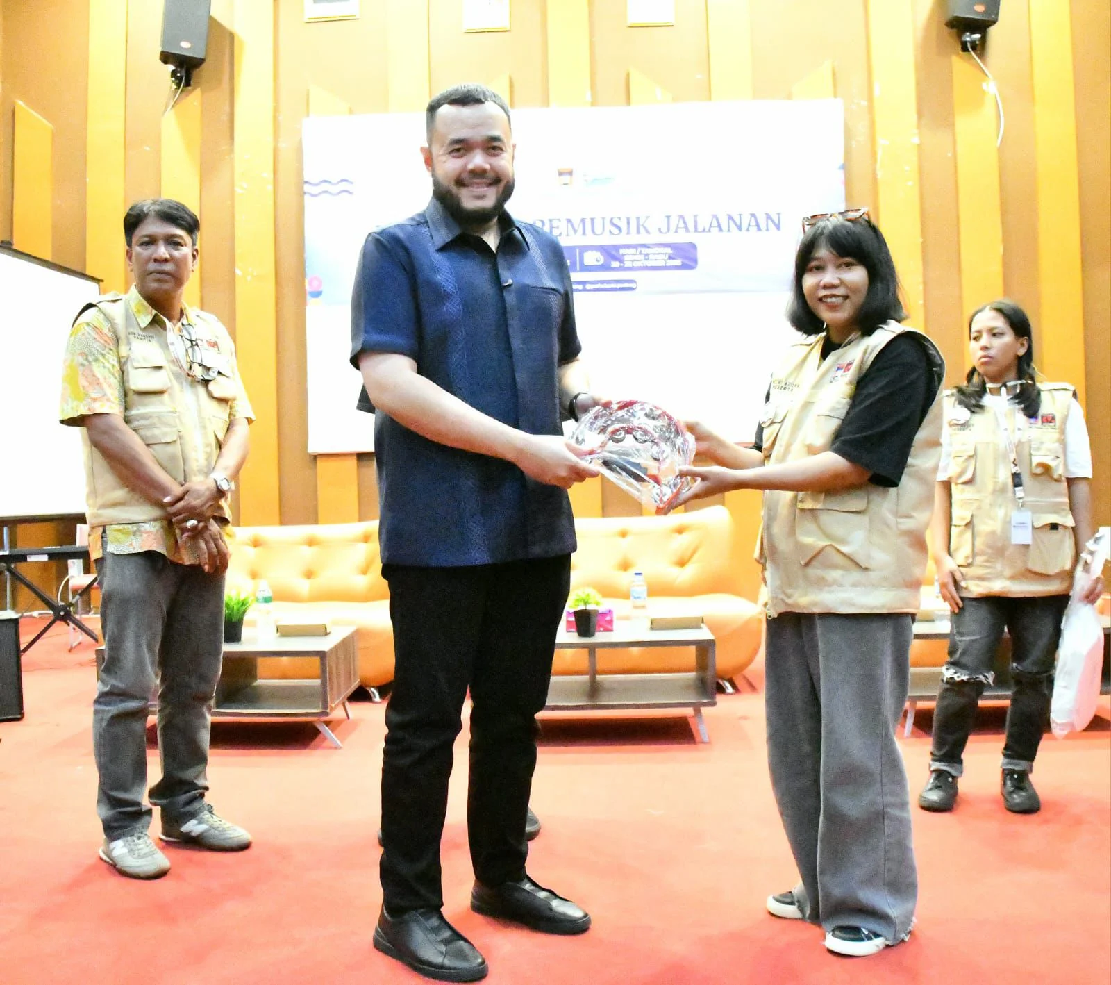 Wako Fadly Amran Tutup Pelatihan Pemusik Jalan, Wujud Aktivasi Sektor Pariwisata dan Ekonomi Kreatif