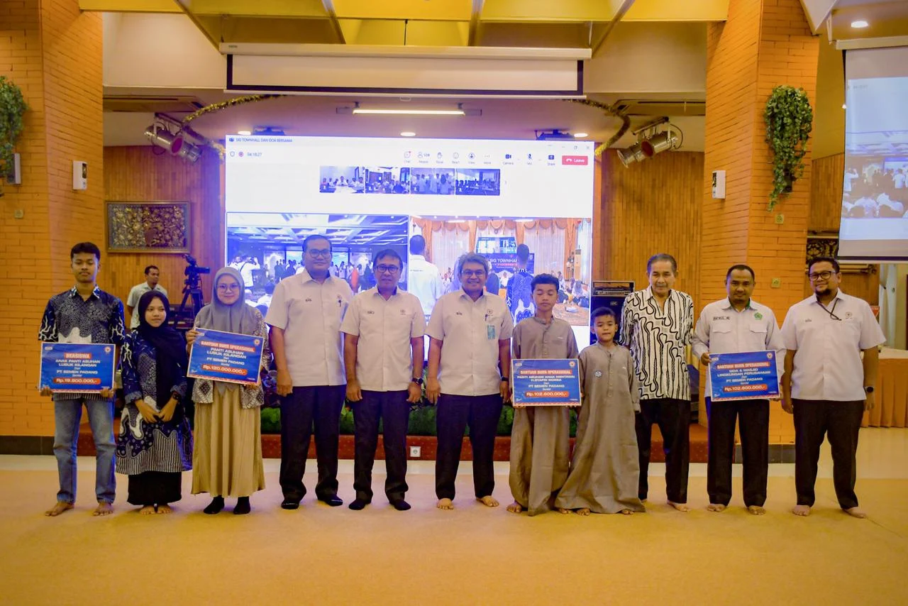 PT Semen Padang Salurkan Rp332,4 Juta untuk Panti Asuhan, MDA, dan Masjid di Lingkungan Perusahaan