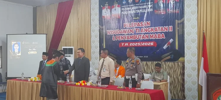 PNP PSDKU Pelalawan Lepas 34 Wisudawan, Direktur Ingatkan Pentingnya Berani Merantau