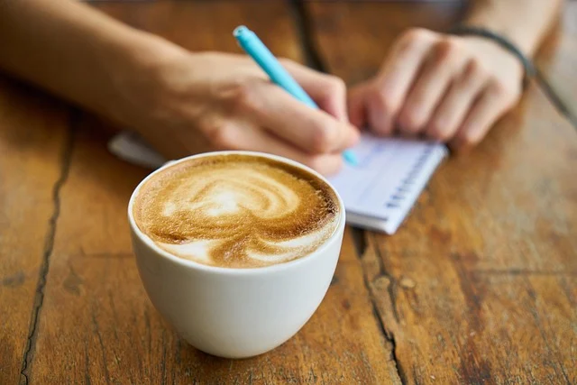 Jurnalis Jadi Profesi Paling Suka Ngopi Tahun 2025