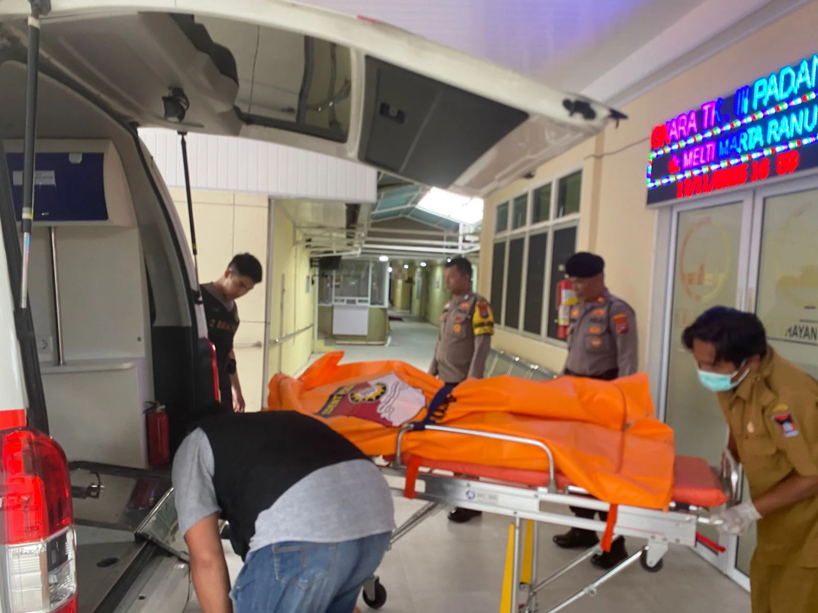 Warga di Koto Tangah Geger, Seorang Pria Tanpa Identitas Ditemukan Tak Bernyawa di Kandang Ayam