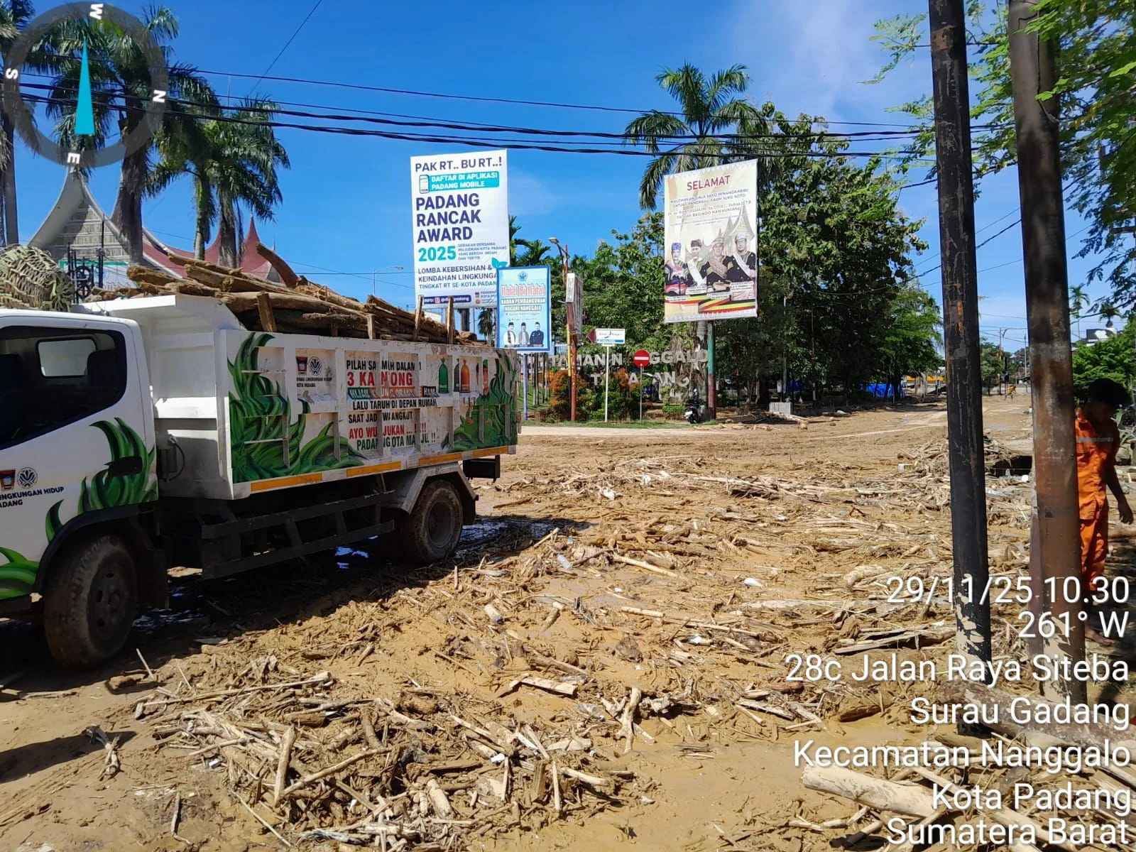 Wali Kota Padang Kerahkan Seluruh Armada Demi Percepatan Pemulihan Pascabencana
