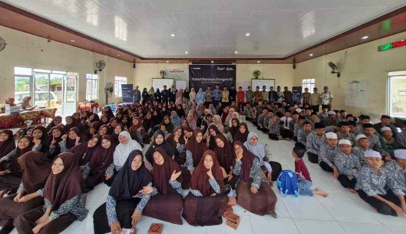 XLSMART Gelar Pesantren Digital di Sumatera Edukasi Para Santri Belajar Literasi Digital dan AI