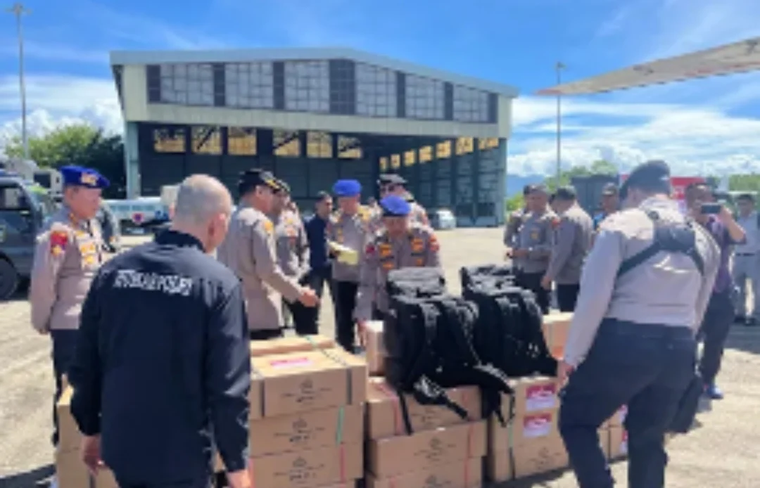 Polda Sumbar Terima 2,5 Ton Bantuan Logistik Penanganan Bencana dari Mabes Polri